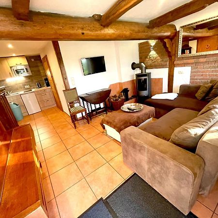 Hemmoor Altes Landhaus Oste, Klavier Appartement, 2 Zimmer Mit Kamin מראה חיצוני תמונה